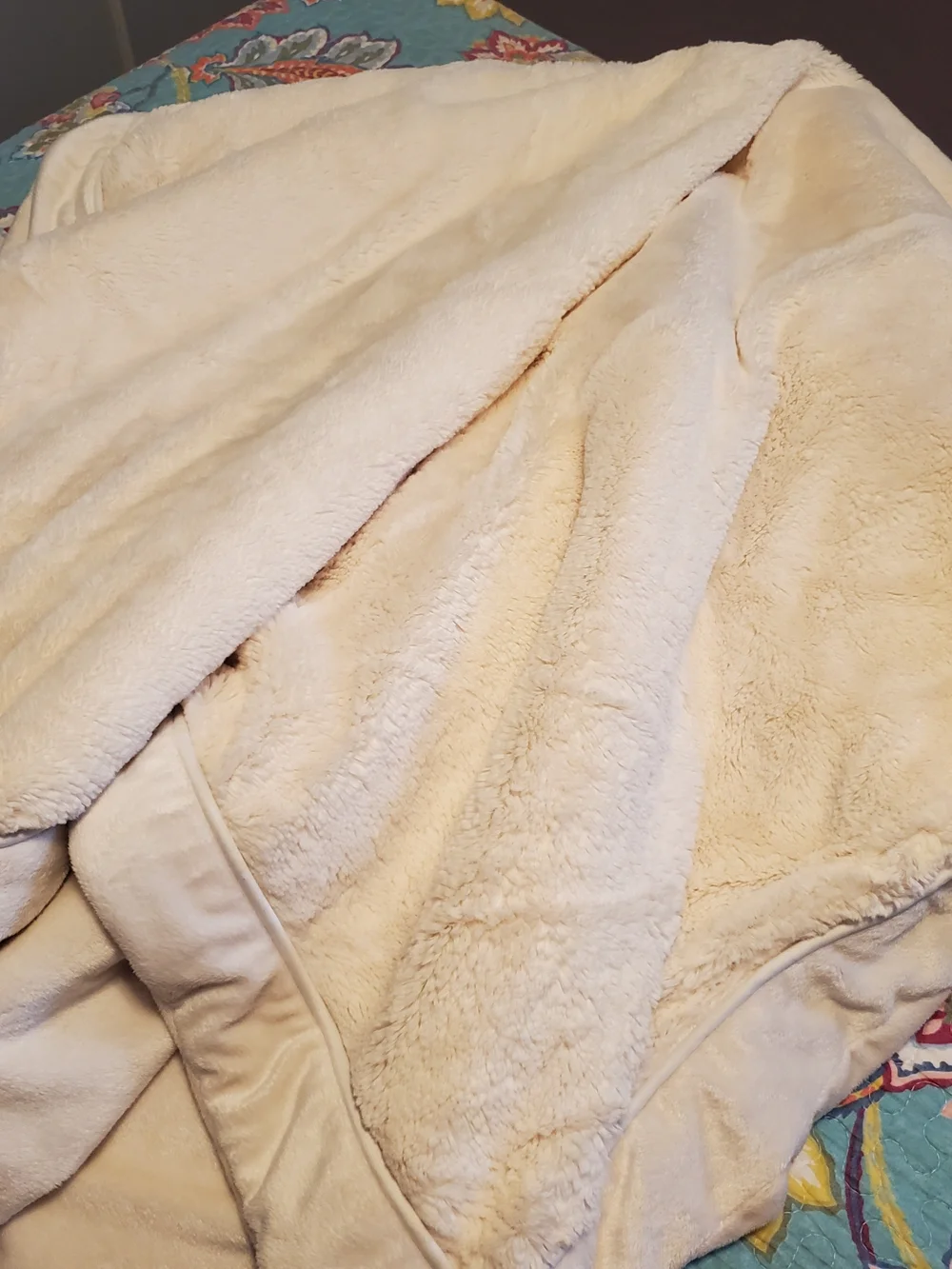 Restoration Hardware Soft Luxe Faux Fur Throw Blanket Reversible w/Piping 41x61